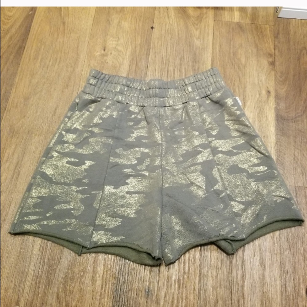 Good American Camo Sweat Shorts
